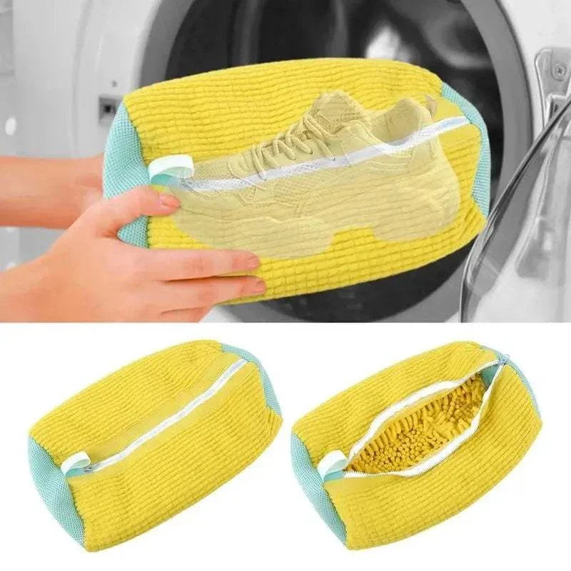 Mesh design shoe laundry bag for cleaning and protecting footwear in the washing machine.